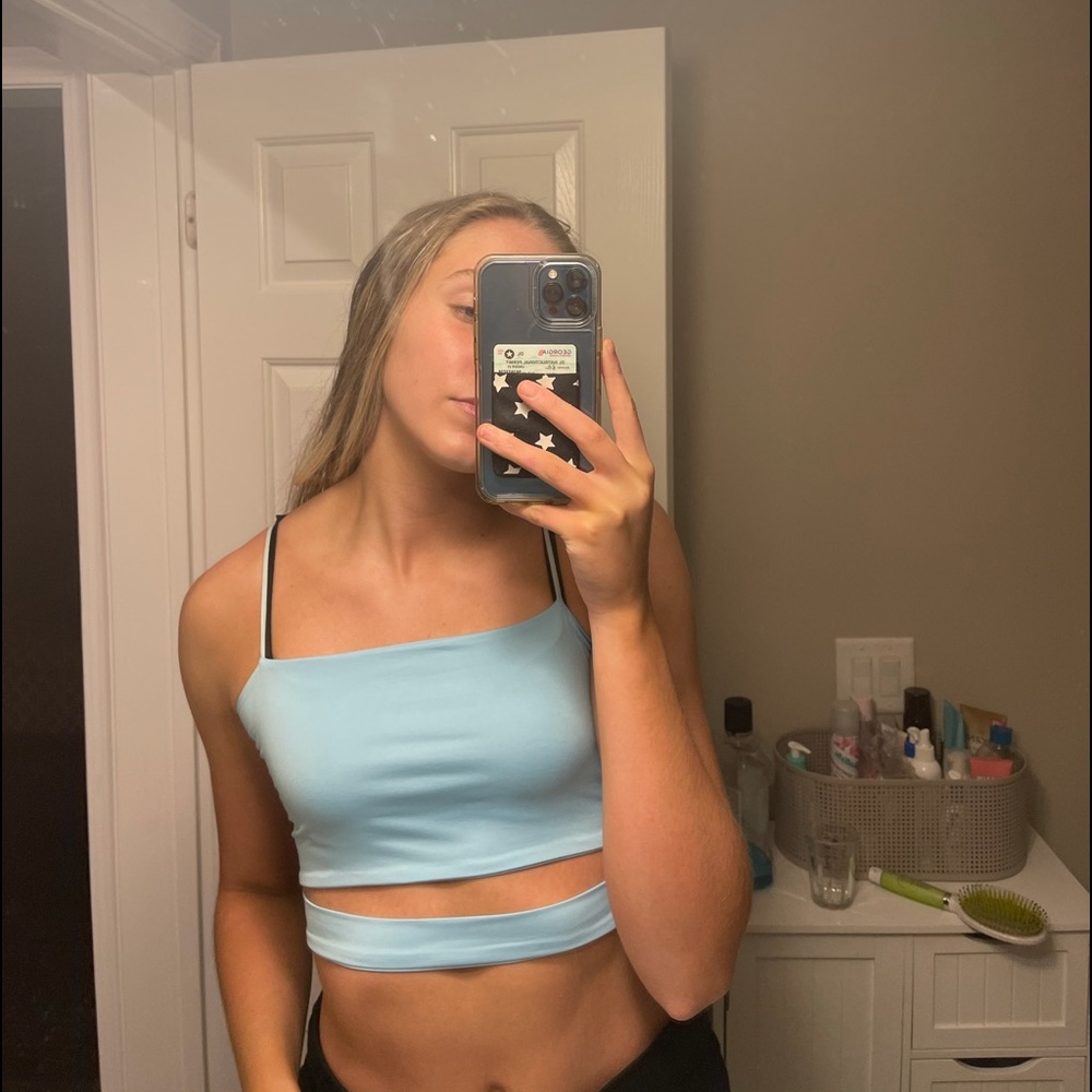 blue cropped tank